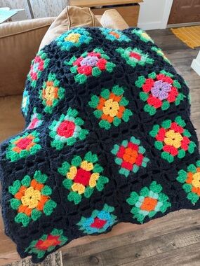 Vintage Handmade Granny Square Crochet Throw with Bright Multicolor Flowers